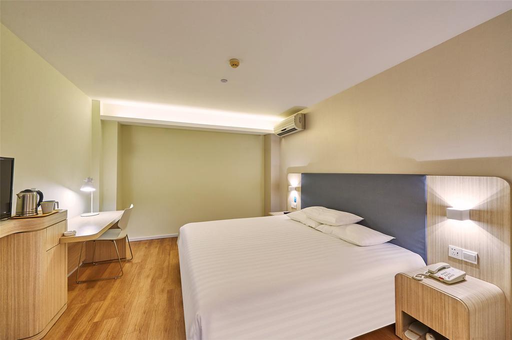 Hanting Hotel Shanghai Hongqiao Hechuan Road Exterior photo